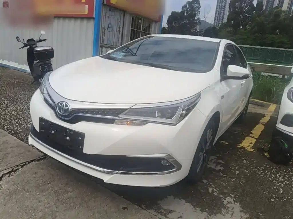 Corolla Hybrid E+ 2019 1.8L E-CVT Leading Edition — миниатюра 2