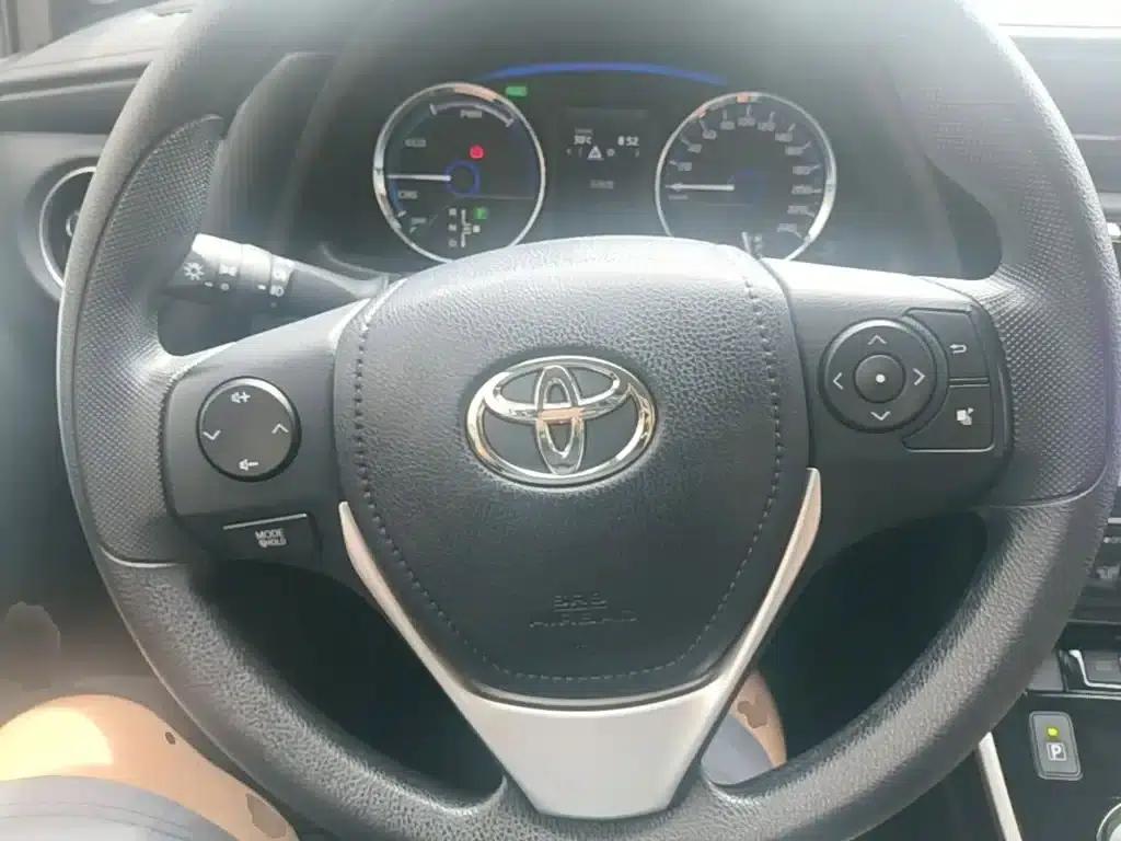 Corolla Hybrid E+ 2019 1.8L E-CVT Leading Edition — миниатюра 11