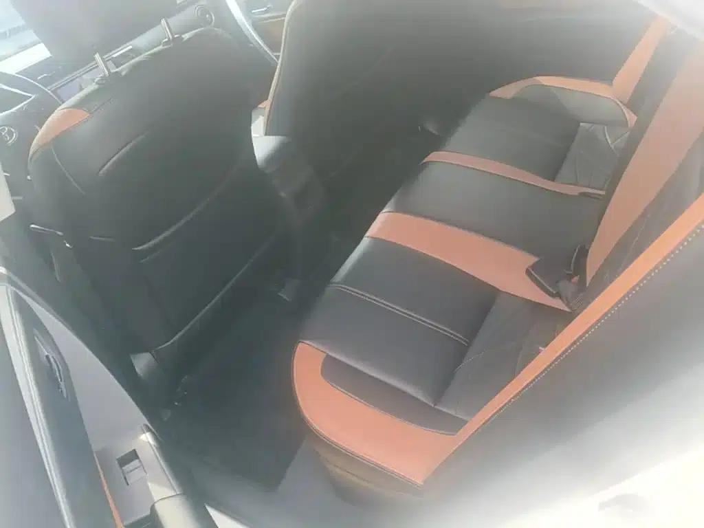 Corolla Hybrid E+ 2019 1.8L E-CVT Leading Edition — миниатюра 17