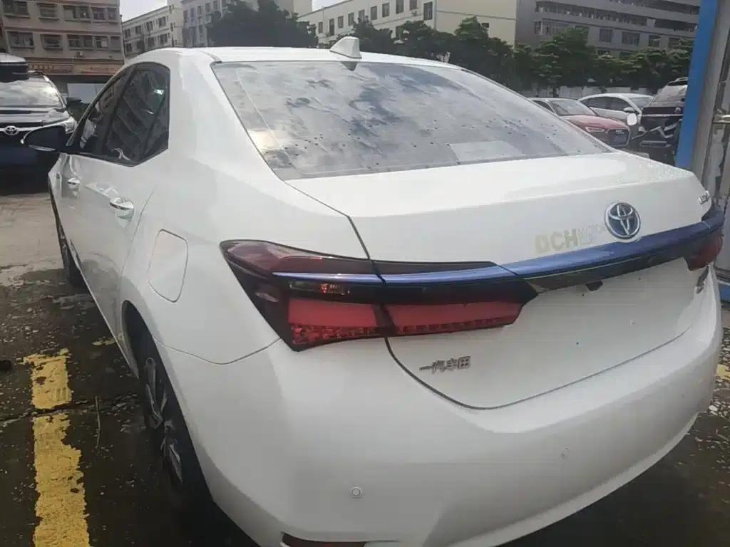 Corolla Hybrid E+ 2019 1.8L E-CVT Leading Edition — миниатюра 5