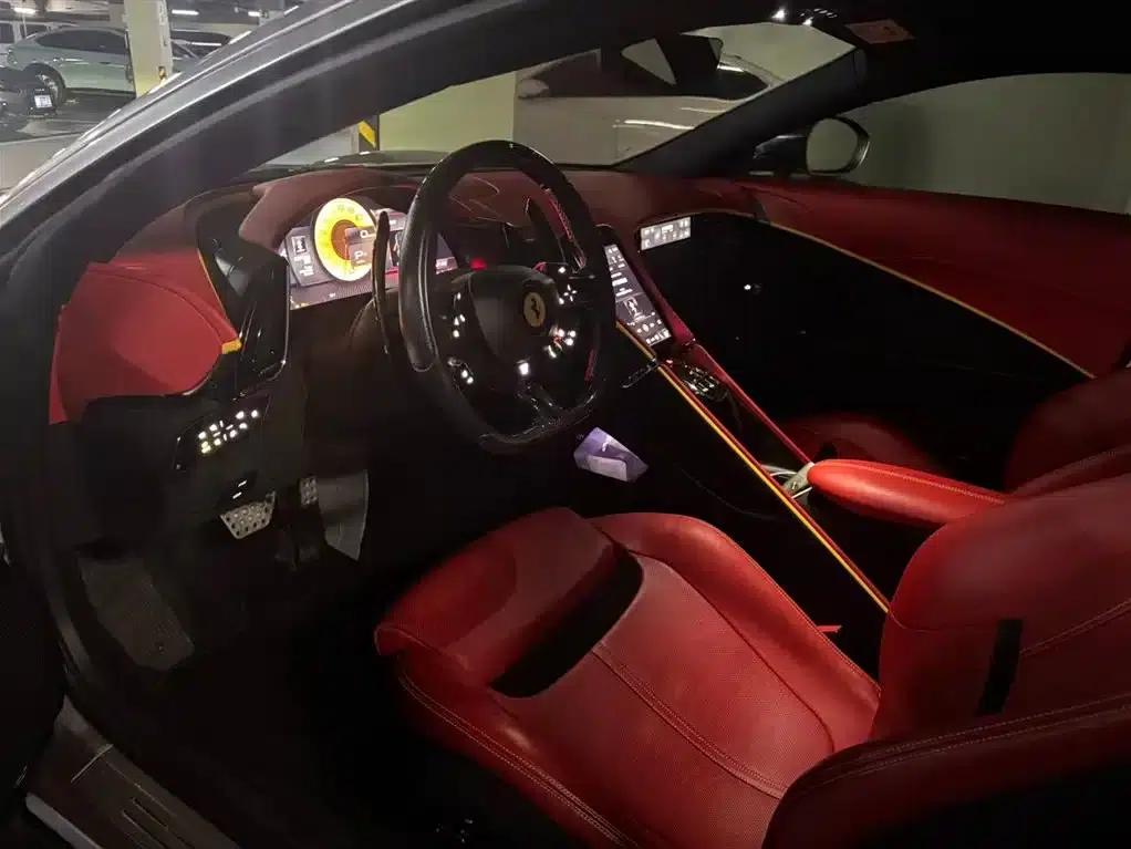 Roma 2020 3.9T V8 — миниатюра 8