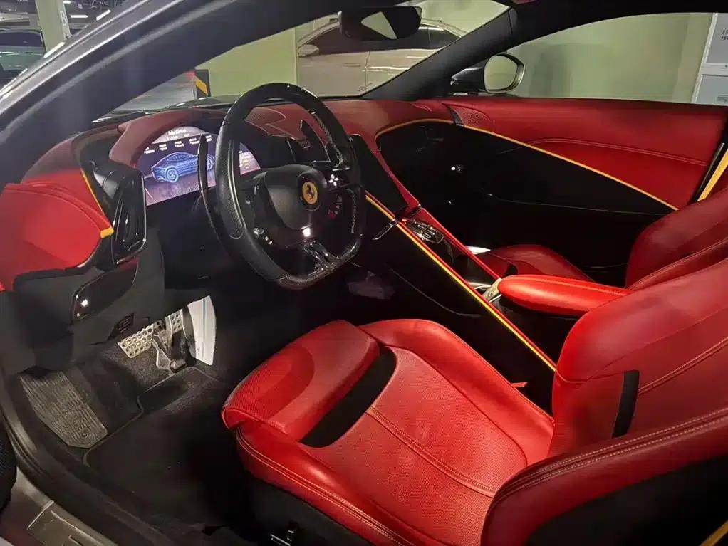 Roma 2020 3.9T V8 — миниатюра 9