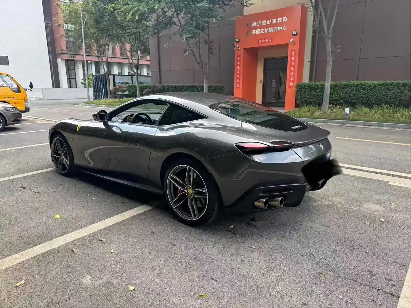 Roma 2020 3.9T V8 — миниатюра 3