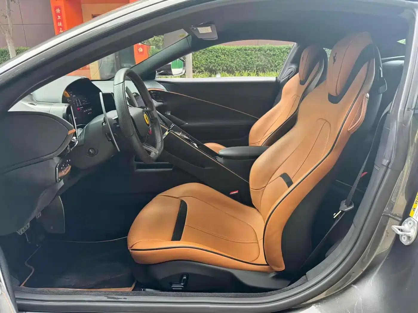 Roma 2020 3.9T V8 — миниатюра 5