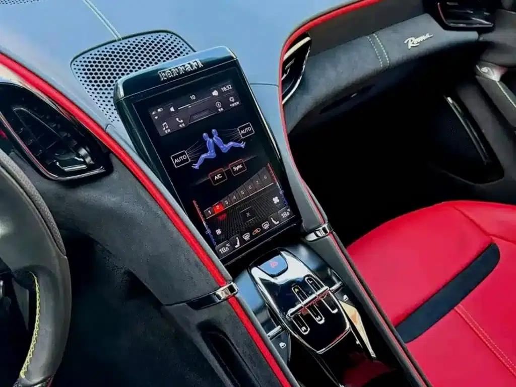 Roma 2020 3.9T V8 — миниатюра 9
