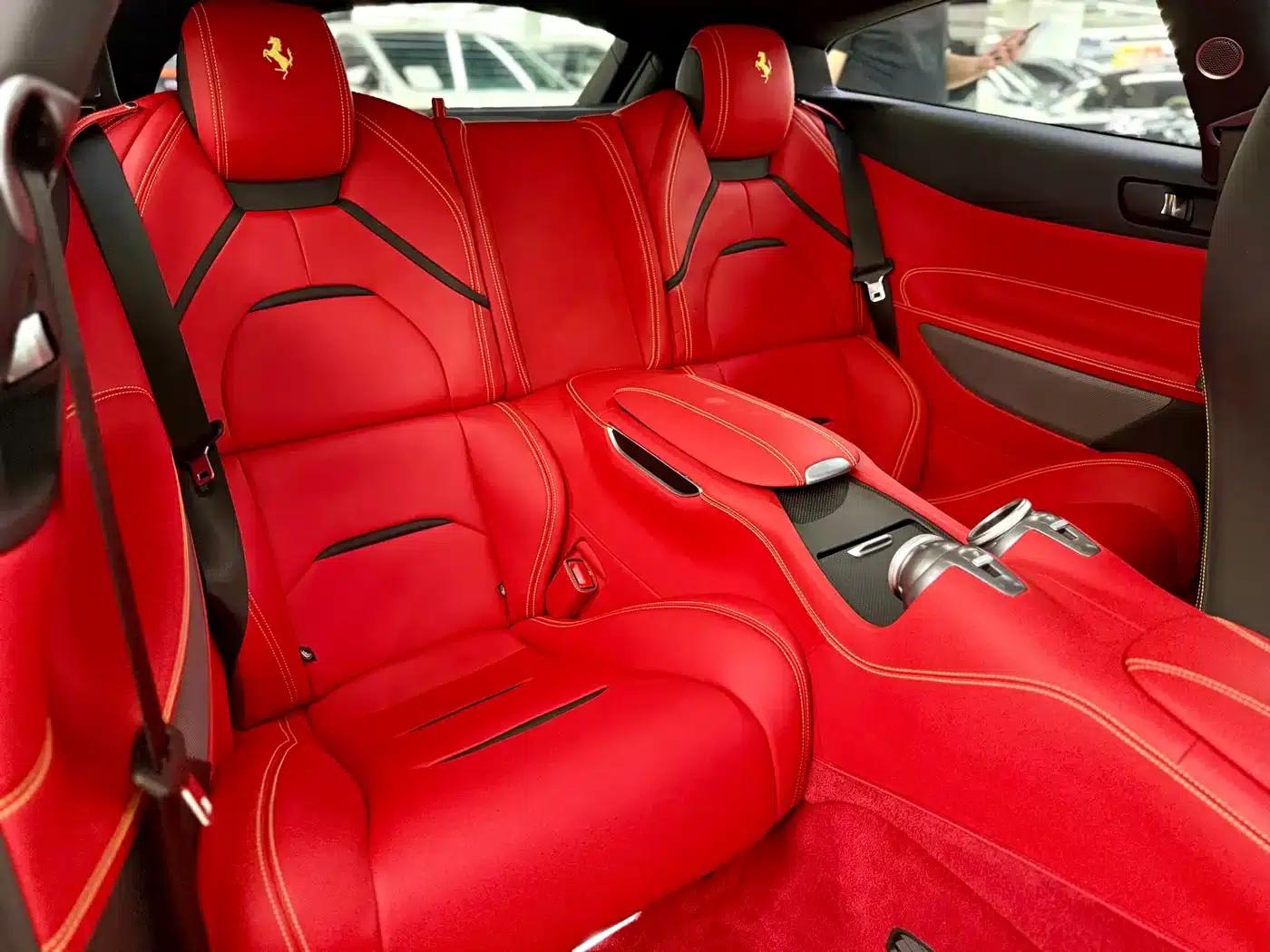 2017 GTC4Lusso 3.9T V8 — миниатюра 16