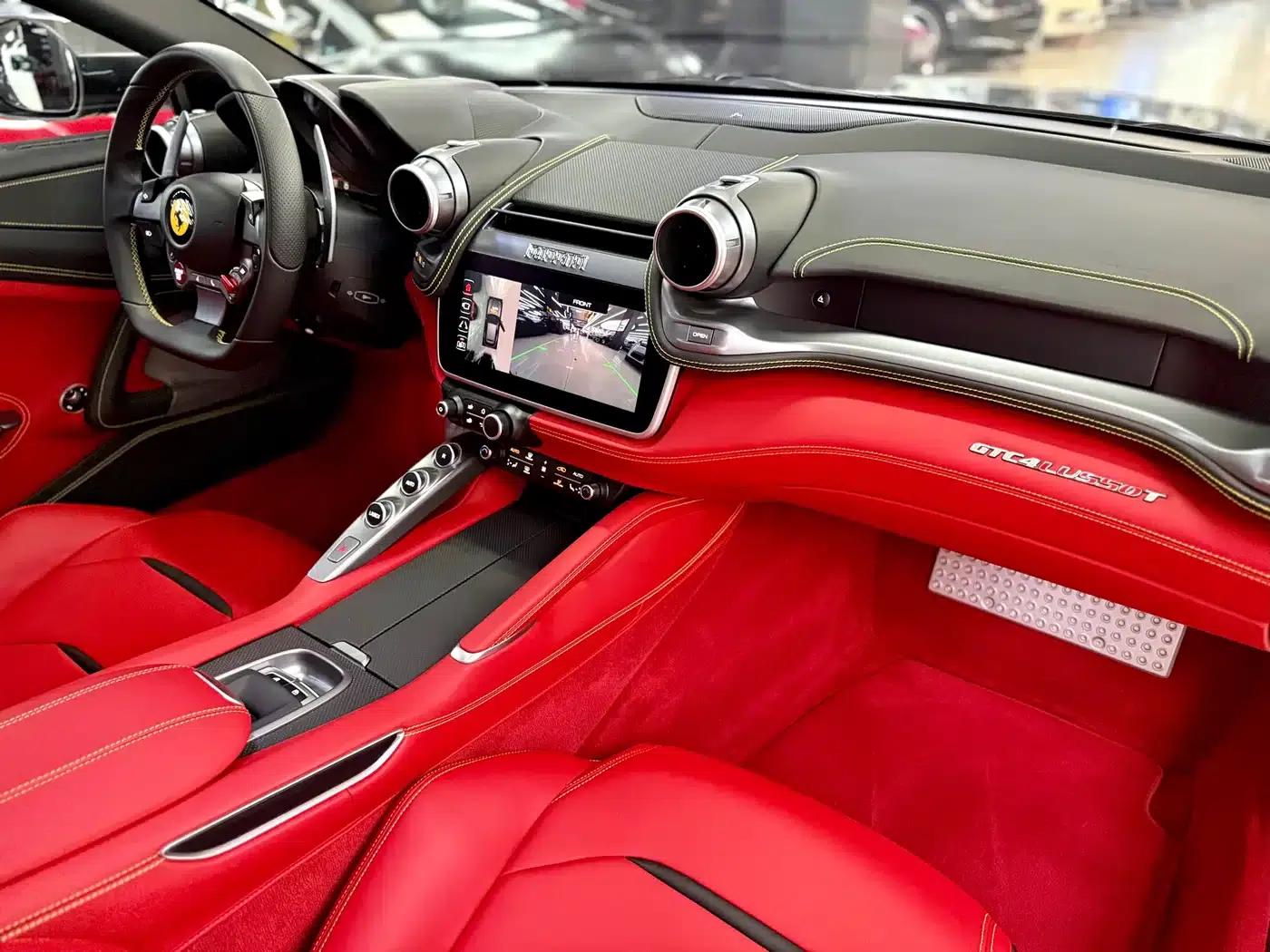 2017 GTC4Lusso 3.9T V8 — миниатюра 18