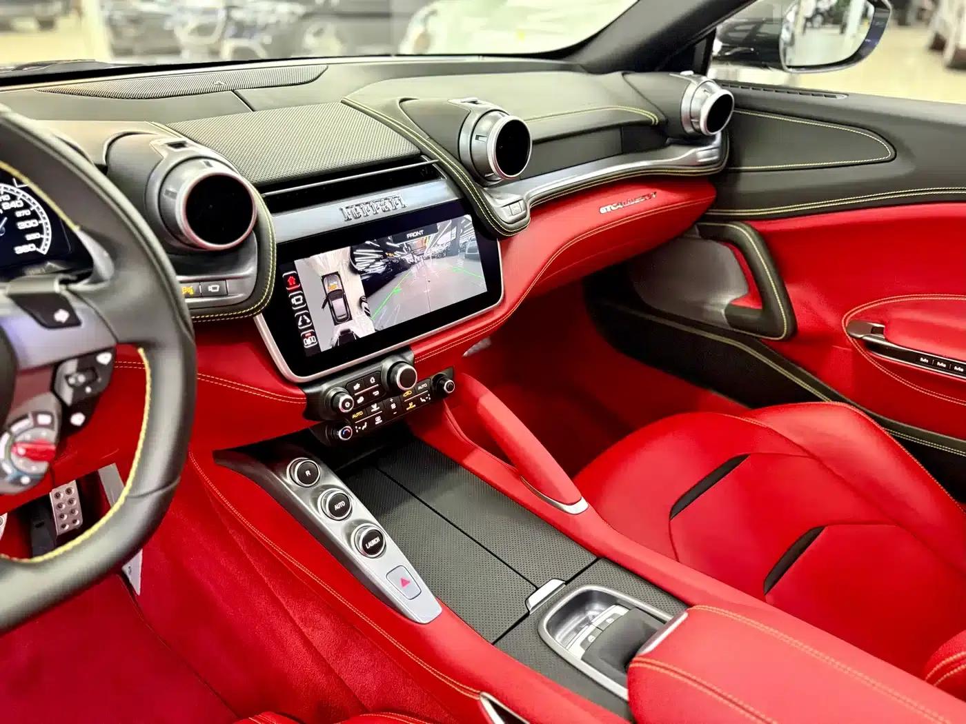 2017 GTC4Lusso 3.9T V8 — миниатюра 10