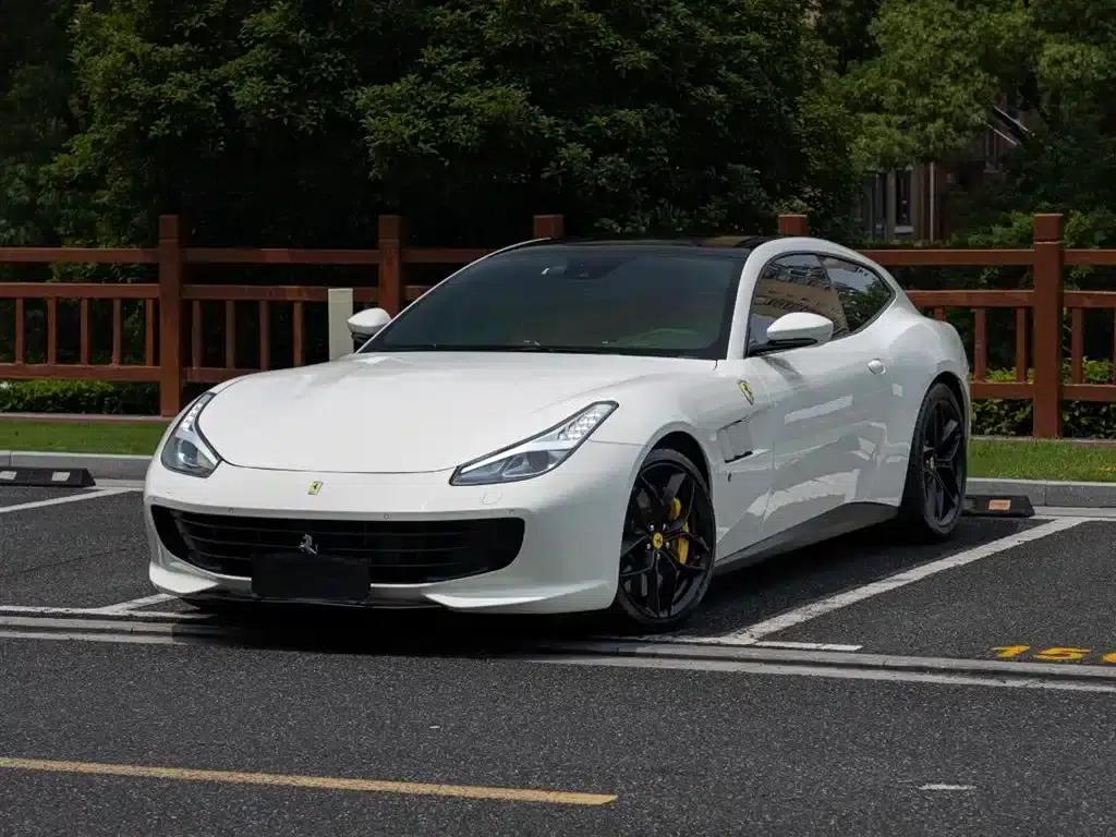 2017 GTC4Lusso 3.9T V8 — миниатюра 1