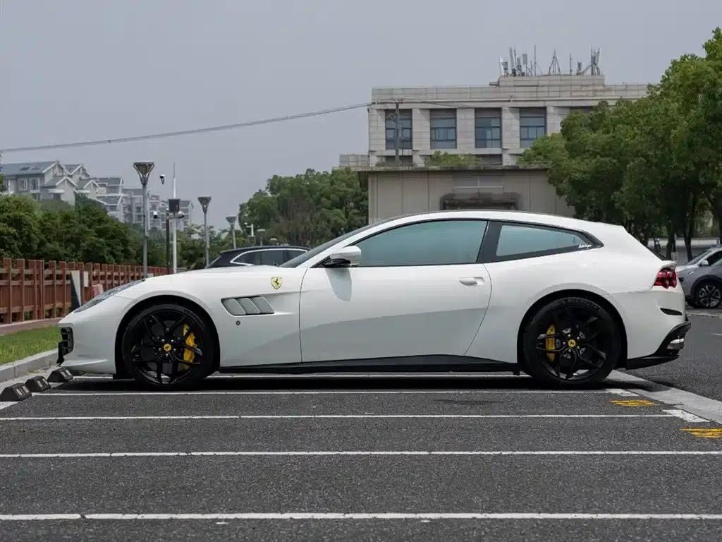 2017 GTC4Lusso 3.9T V8 — миниатюра 7