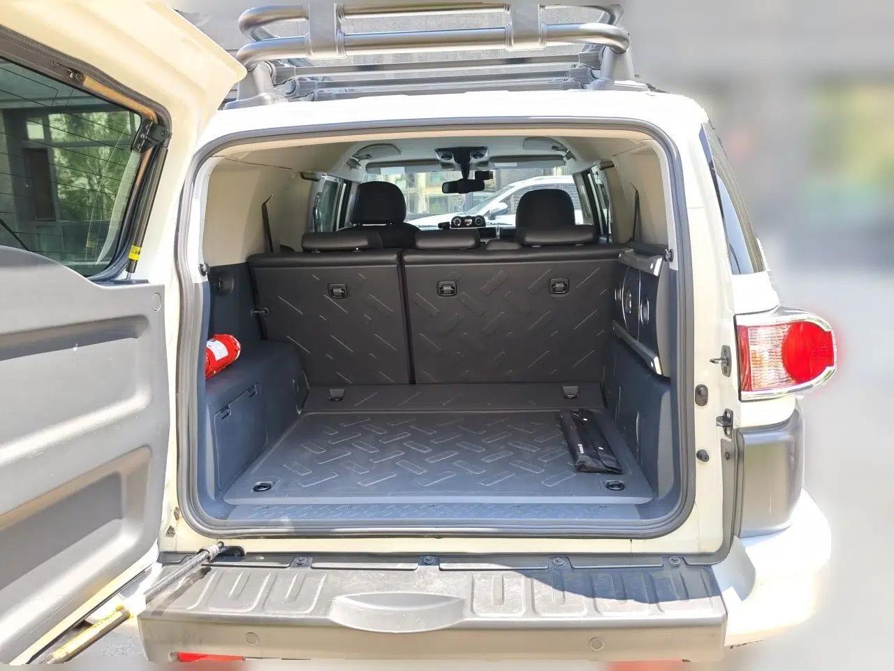 Toyota FJ Cruiser 2013 4.0L — миниатюра 19