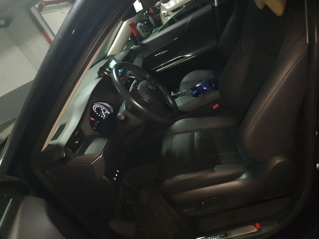 Toyota Harrier 2023 2.0L CVT Two-Wheel Drive Luxury Edition — миниатюра 15