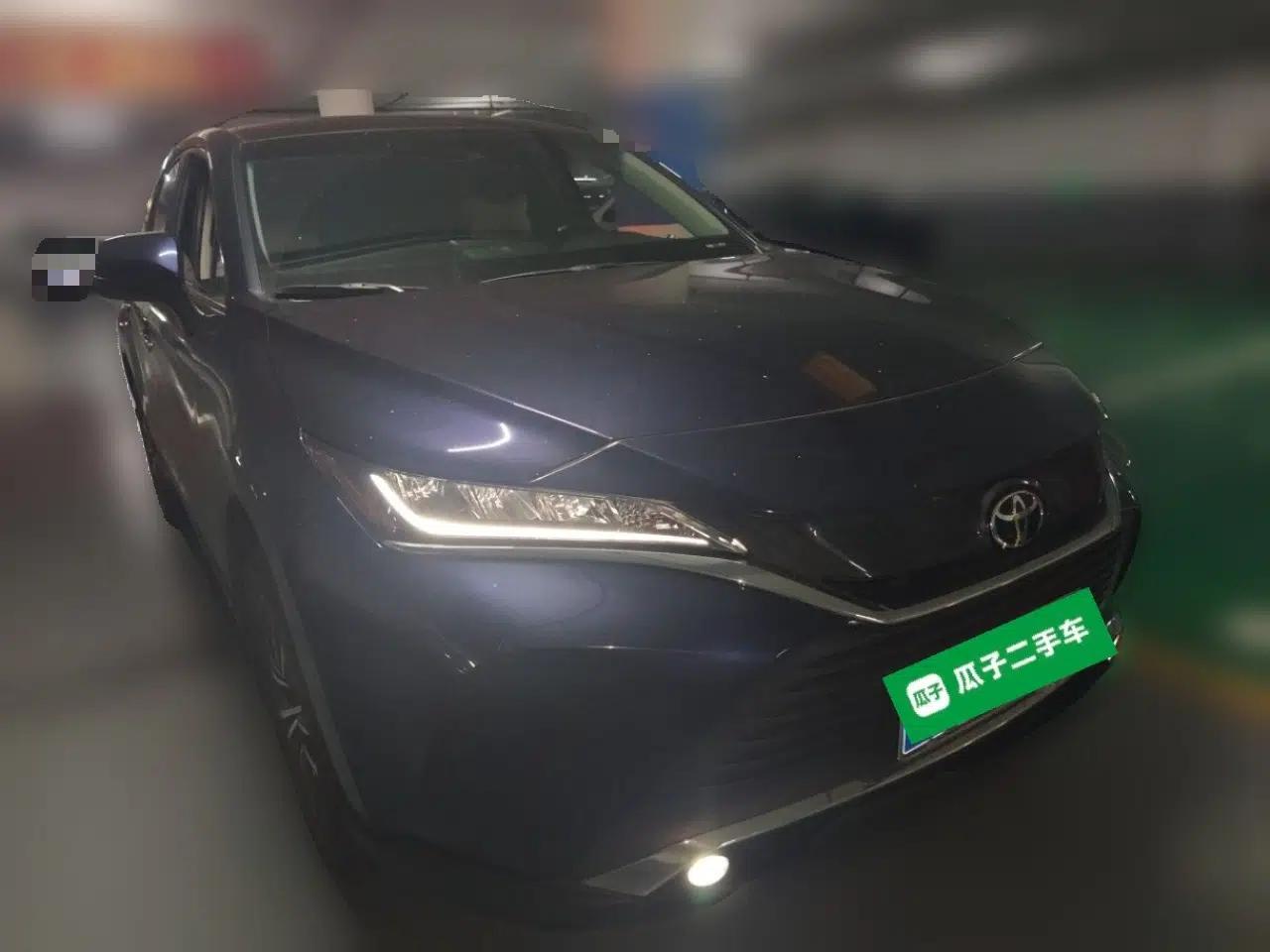 Toyota Harrier 2023 2.0L CVT Two-Wheel Drive Luxury Edition — миниатюра 3