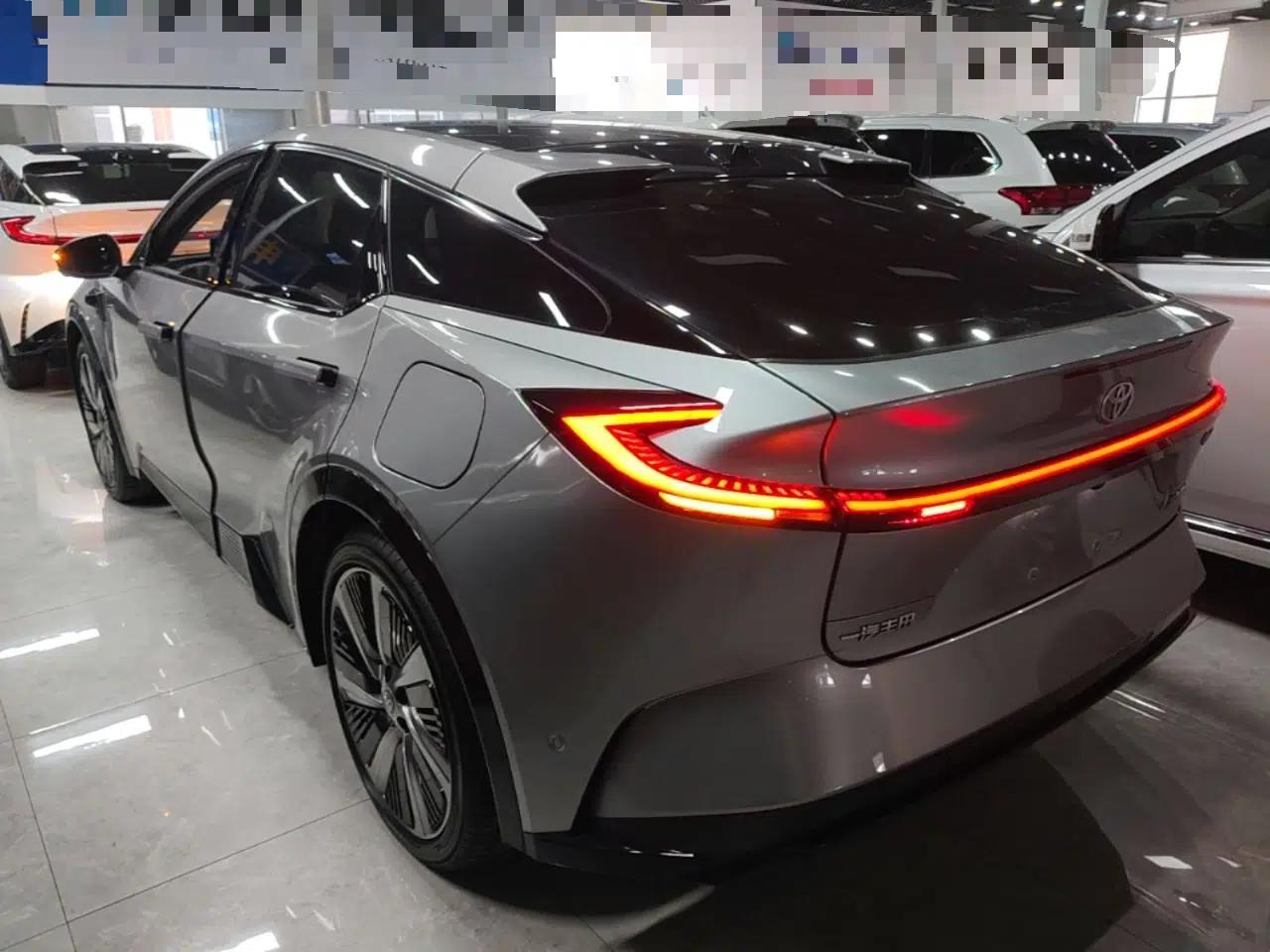 Toyota bZ5 2025 Model 550 PRO Smart Driving Edition — миниатюра 4