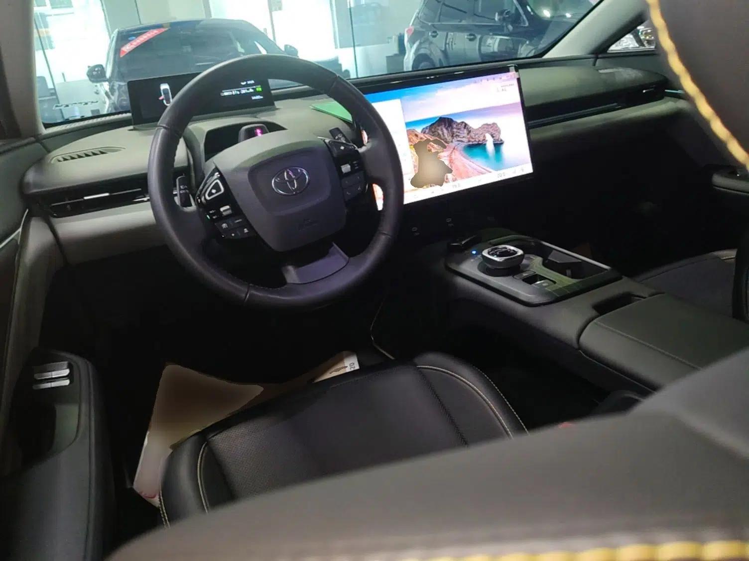 Toyota bZ5 2025 Model 550 PRO Smart Driving Edition — миниатюра 12