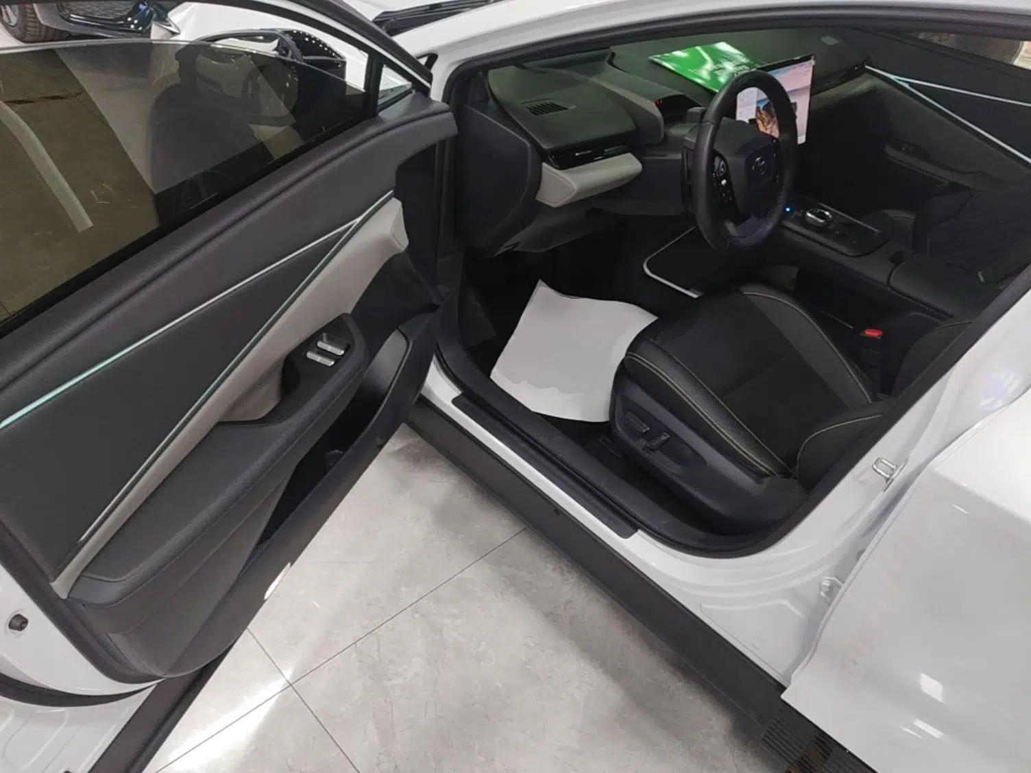 Toyota bZ5 2025 Model 550 PRO Smart Driving Edition — миниатюра 18