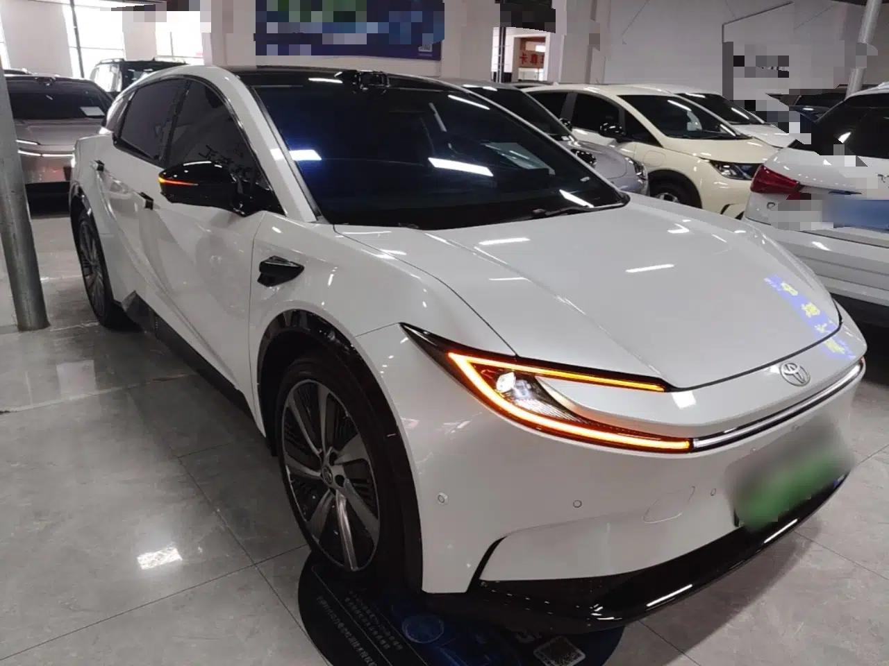 Toyota bZ5 2025 Model 550 PRO Smart Driving Edition — миниатюра 3
