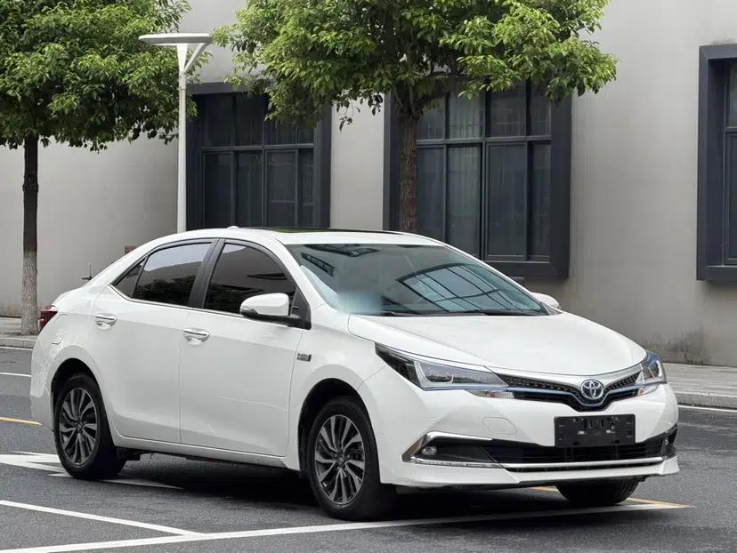 Toyota Corolla Hybrid E+ 2019 1.8L E-CVT Leading Edition — миниатюра 15