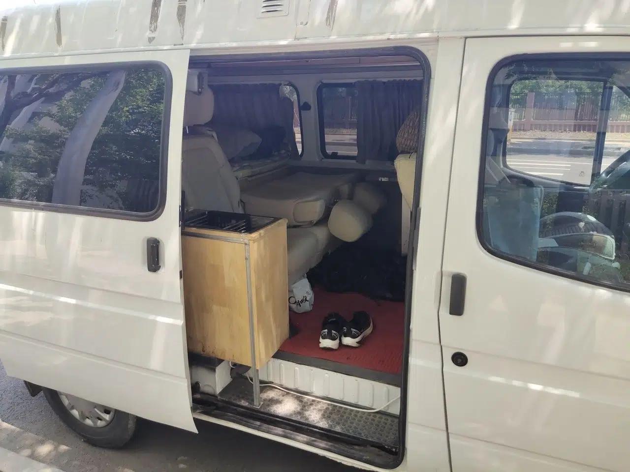 Ford Classic Transit Ford Transit 2.8L diesel, 6 seats, manual transmission — миниатюра 17