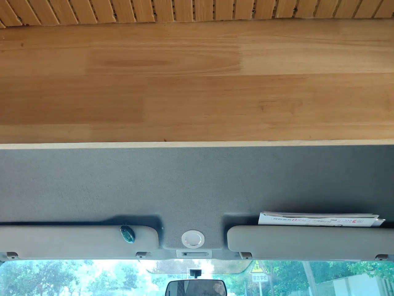 Ford Classic Transit Ford Transit 2.8L diesel, 6 seats, manual transmission — миниатюра 18