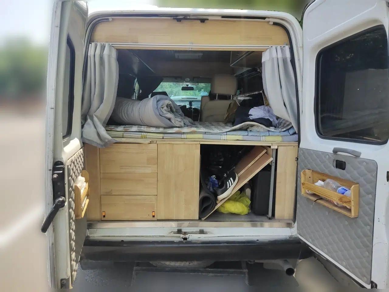 Ford Classic Transit Ford Transit 2.8L diesel, 6 seats, manual transmission — миниатюра 19