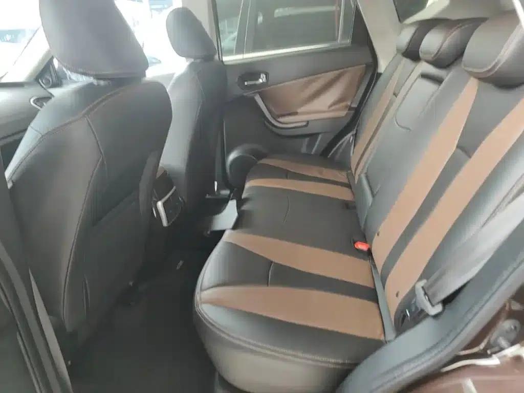 Trumpchi GS5 Super 2016 1.8T Automatic 2WD Anniversary Edition — миниатюра 17