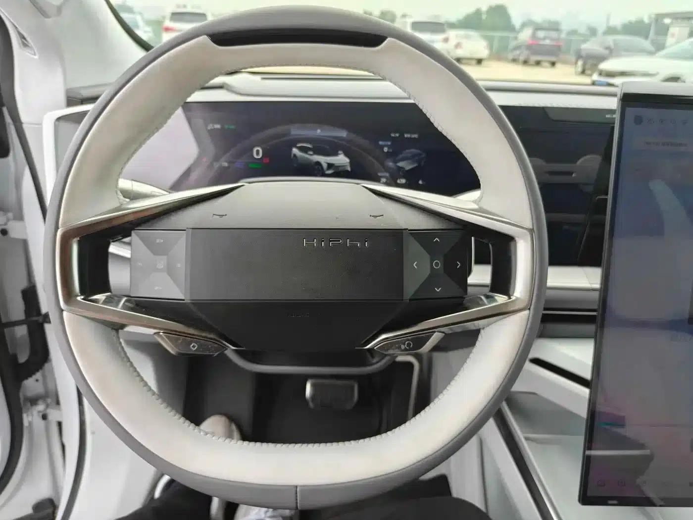 HiPhi Y 2023 560km Elite Edition — миниатюра 14
