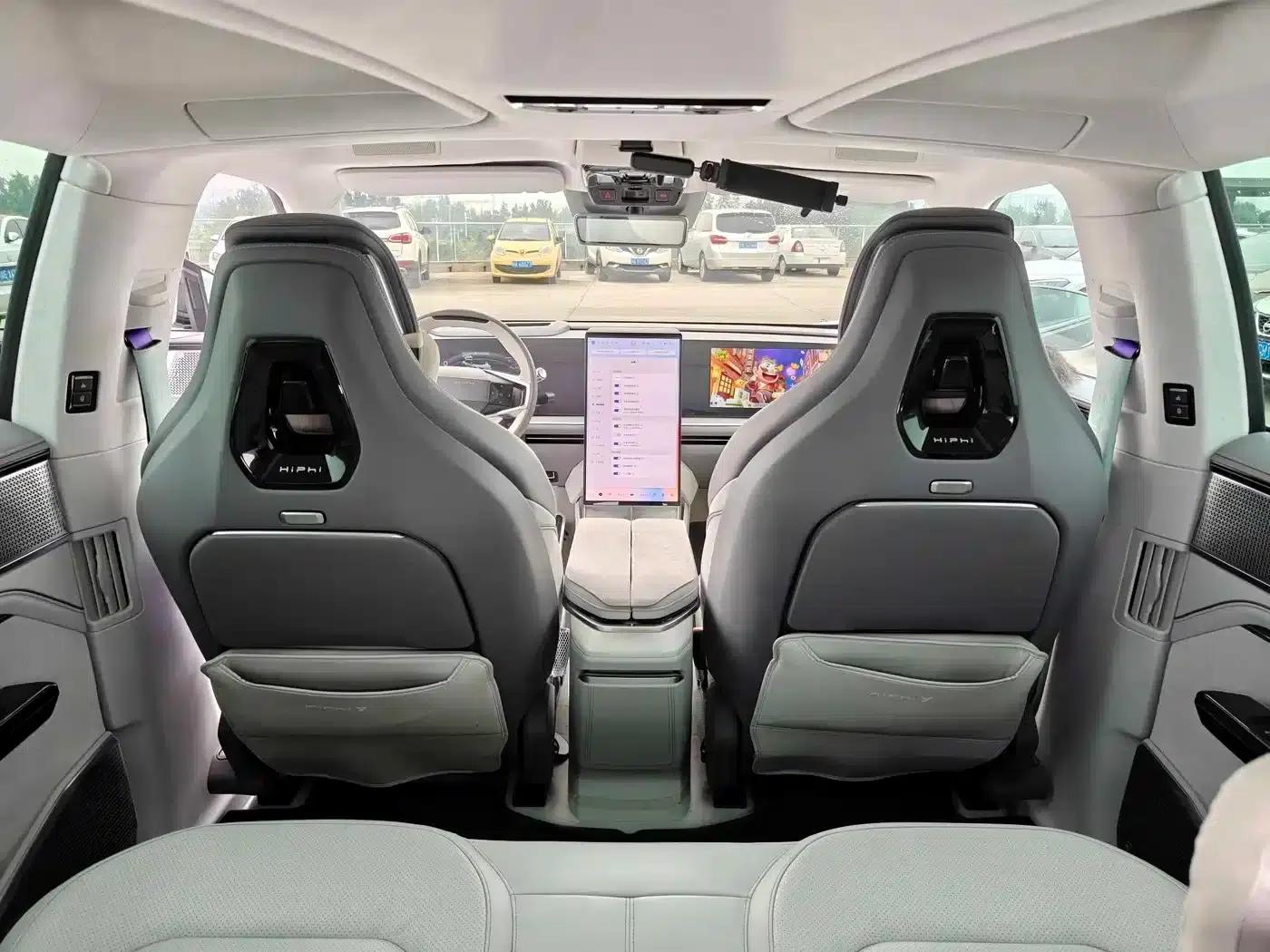 HiPhi Y 2023 560km Elite Edition — миниатюра 18