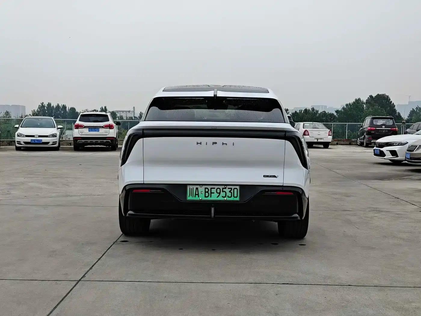 HiPhi Y 2023 560km Elite Edition — миниатюра 21