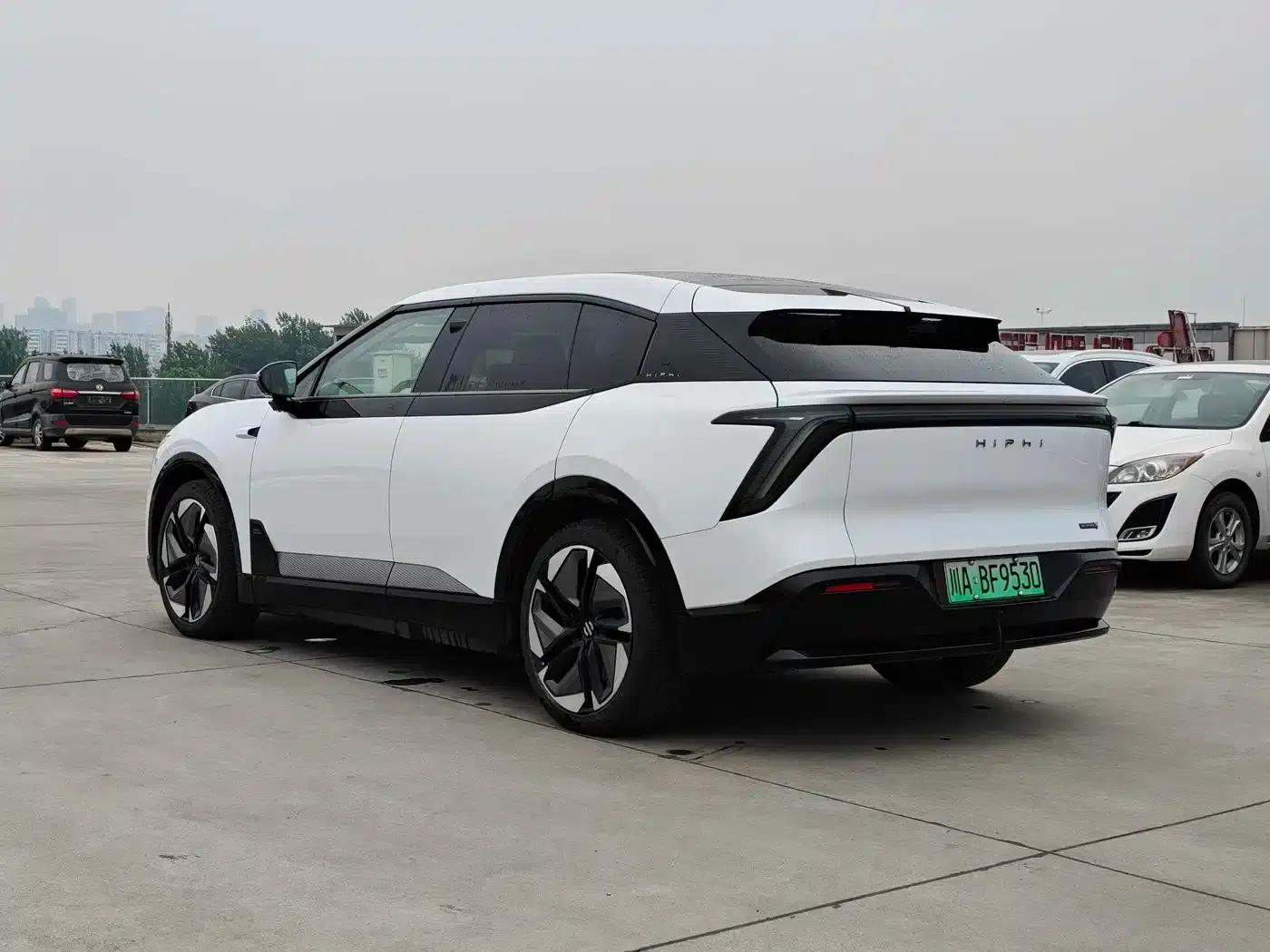 HiPhi Y 2023 560km Elite Edition — миниатюра 22