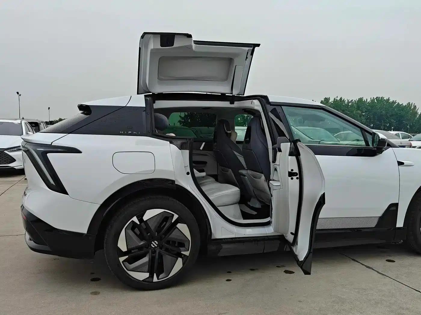 HiPhi Y 2023 560km Elite Edition — миниатюра 24