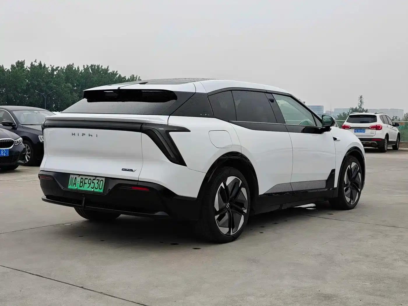 HiPhi Y 2023 560km Elite Edition — миниатюра 25