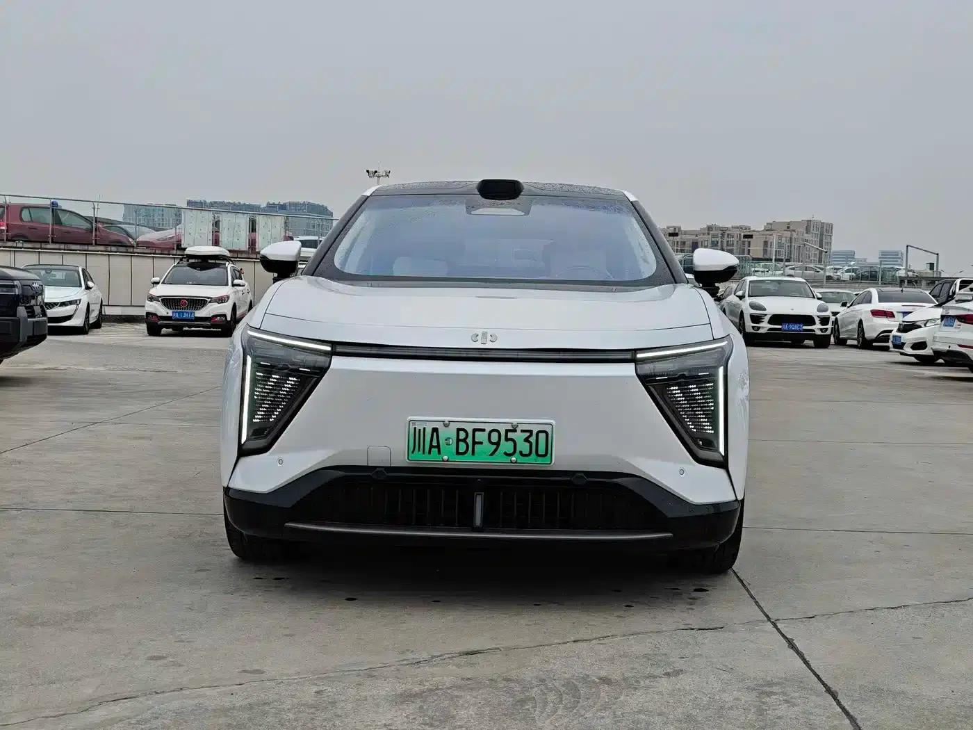 HiPhi Y 2023 560km Elite Edition — миниатюра 4