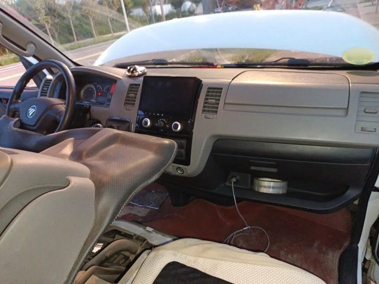 Foton Scenic G7 2.4L gasoline commercial long-wheelbase high-roof van, 2 seats — миниатюра 9