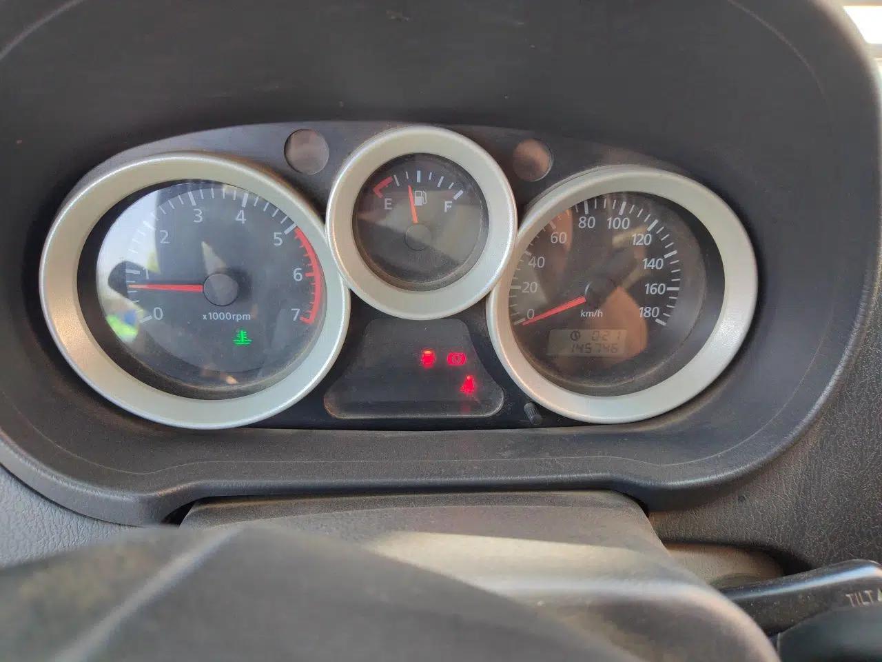 Foton MP-X E Mongpaike E 2014 2.0L Manual 7-Seater BJ486EQV4 — миниатюра 11