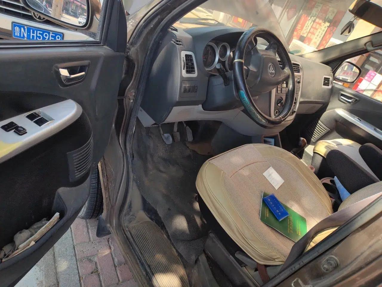 Foton MP-X E Mongpaike E 2014 2.0L Manual 7-Seater BJ486EQV4 — миниатюра 16