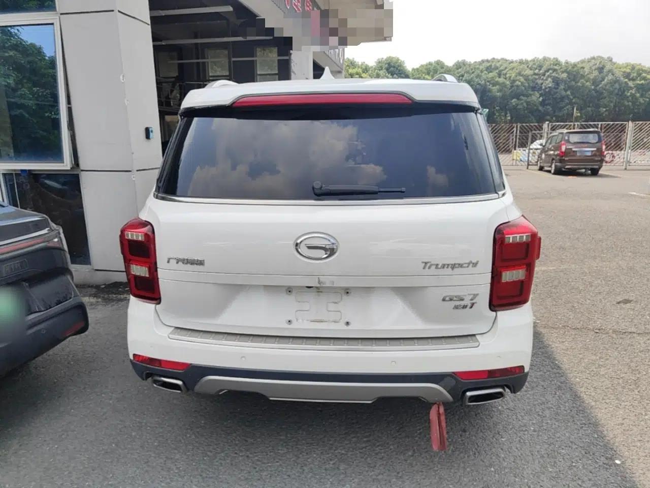 GAC Trumpchi GS7 2017 320T Two-Wheel-Drive Luxury Smart Connectivity Model — миниатюра 5