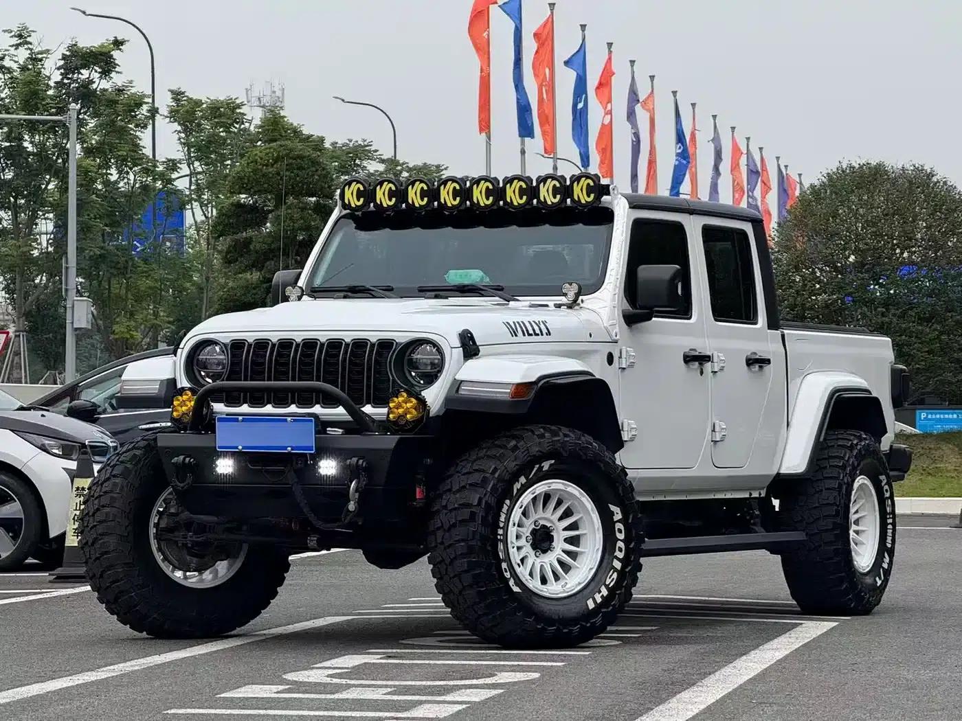 Gladiator 2022 3.6L First Edition — миниатюра 1