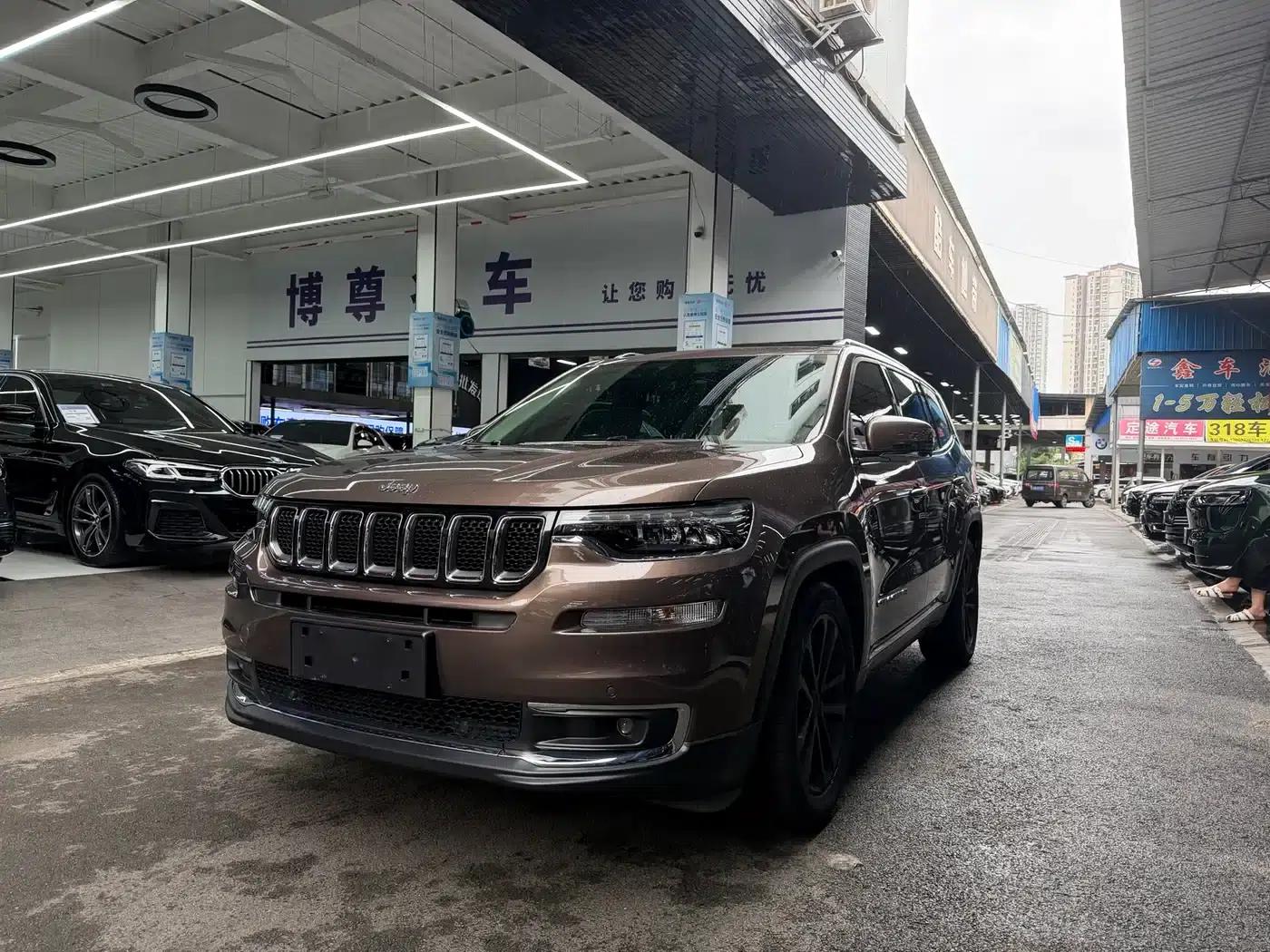 Commander 2018 2.0T 4WD Premium Edition (National V Emission Standard) — миниатюра 1