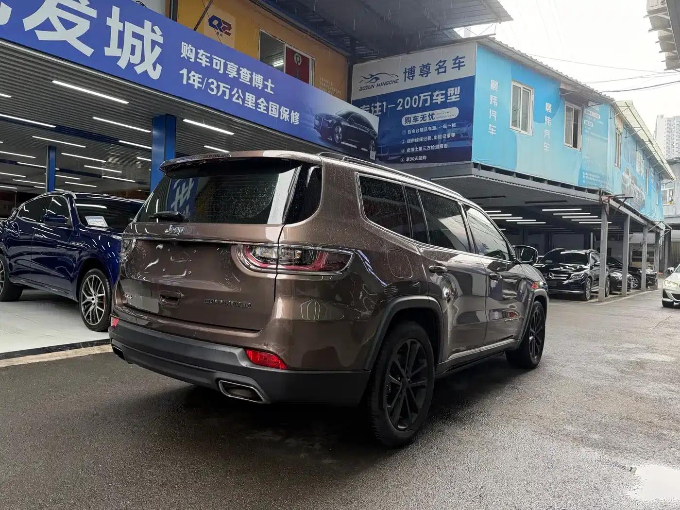 Commander 2018 2.0T 4WD Premium Edition (National V Emission Standard) — миниатюра 19