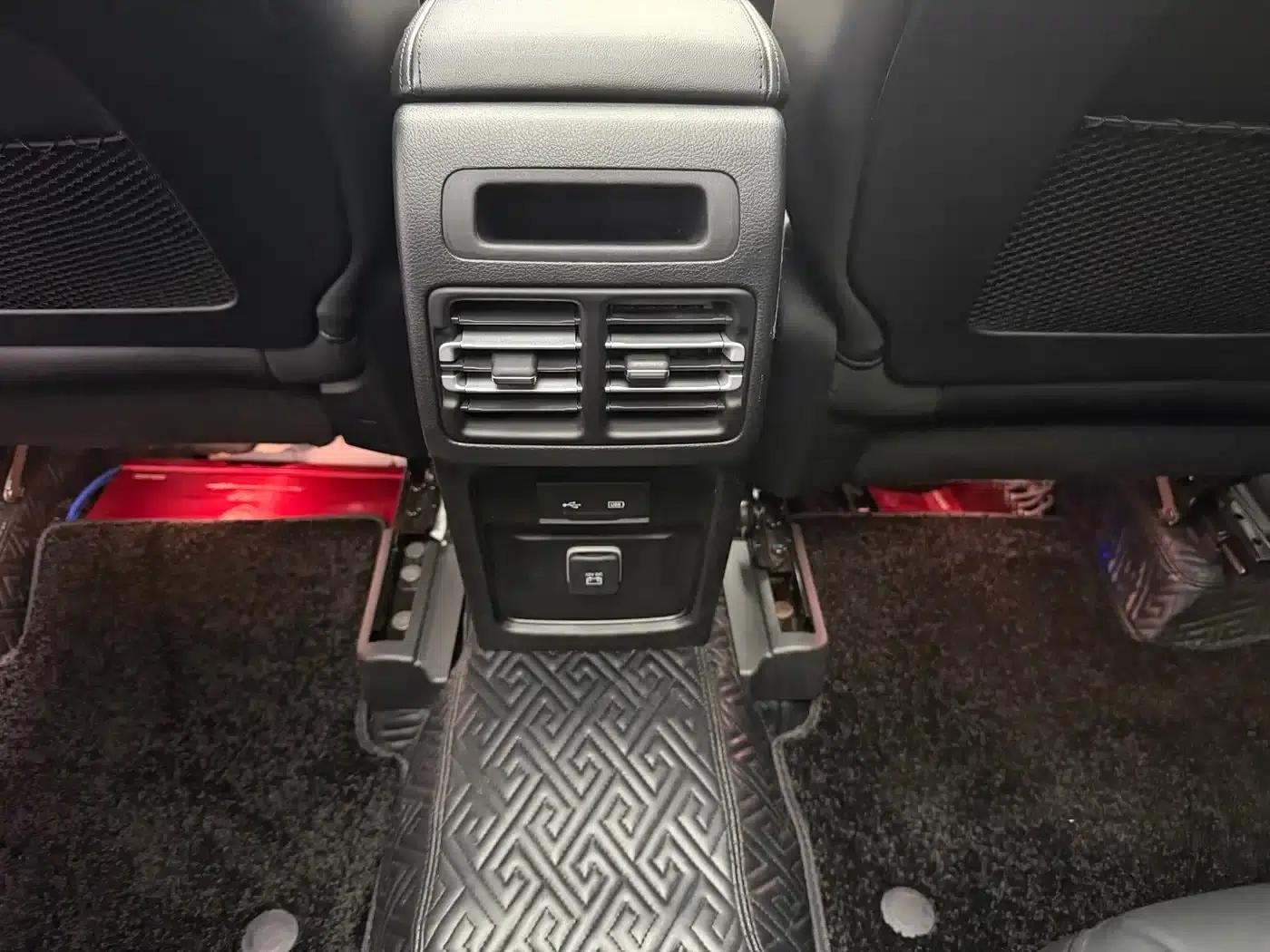 Commander 2018 2.0T 4WD Premium Edition (National V Emission Standard) — миниатюра 8