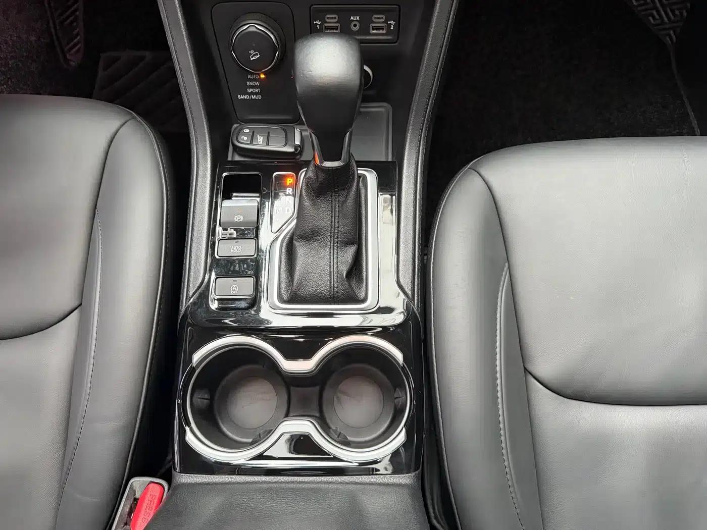Commander 2018 2.0T 4WD Premium Edition (National V Emission Standard) — миниатюра 9