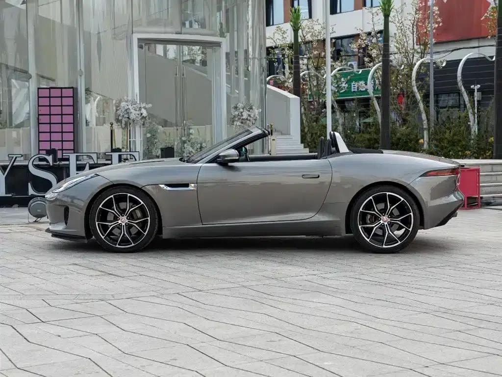 Jaguar F-TYPE 2019 3.0 SC Convertible — миниатюра 7