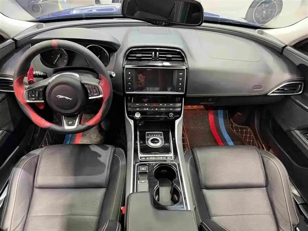 Jaguar XE 2017 2.0T 200PS R-Sport — миниатюра 8