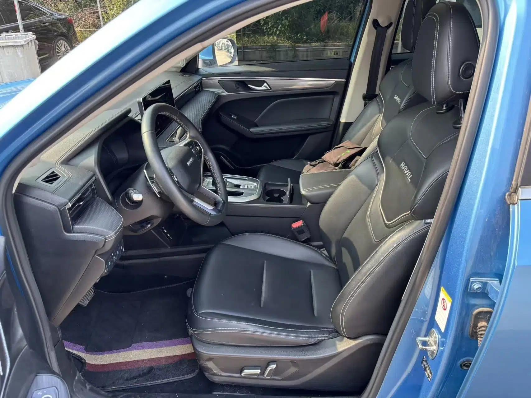 Haval JOLION 2021 1.5T Automatic Four-Door Version — миниатюра 17