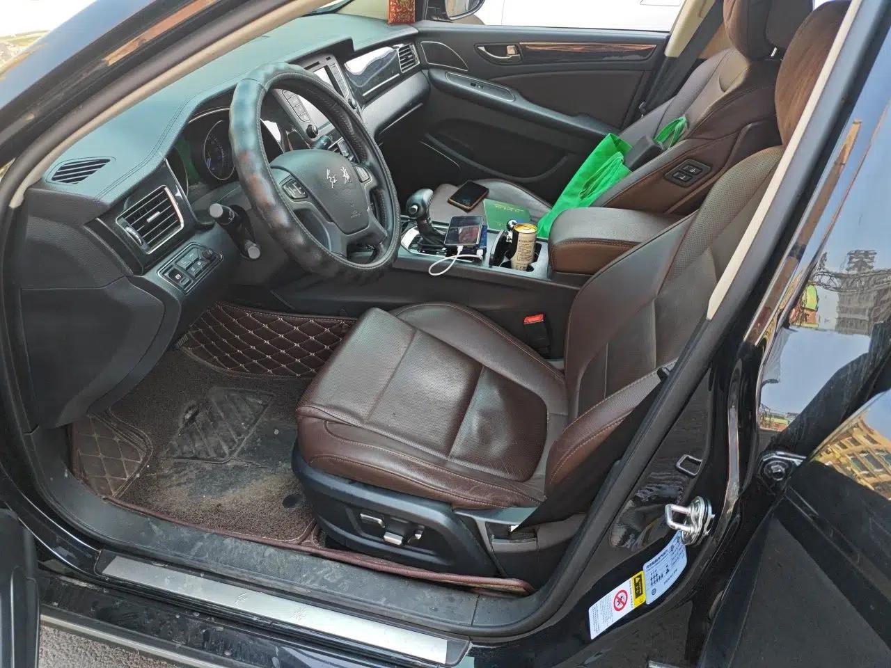 Hongqi H7 Hongqi H7 New Energy 2018, 5 seats, 2.0T automatic, gasoline-powered — миниатюра 15