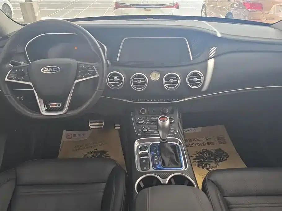 Refine S7 2018 Sport Edition 1.5T Automatic Luxury 7-Seater — миниатюра 12