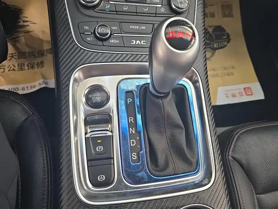 Refine S7 2018 Sport Edition 1.5T Automatic Luxury 7-Seater — миниатюра 16