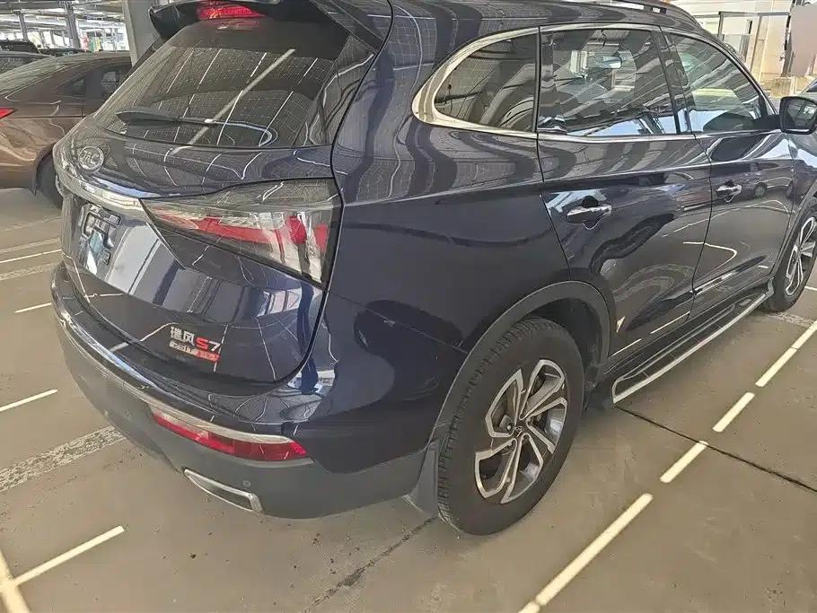 Refine S7 2018 Sport Edition 1.5T Automatic Luxury 7-Seater — миниатюра 3