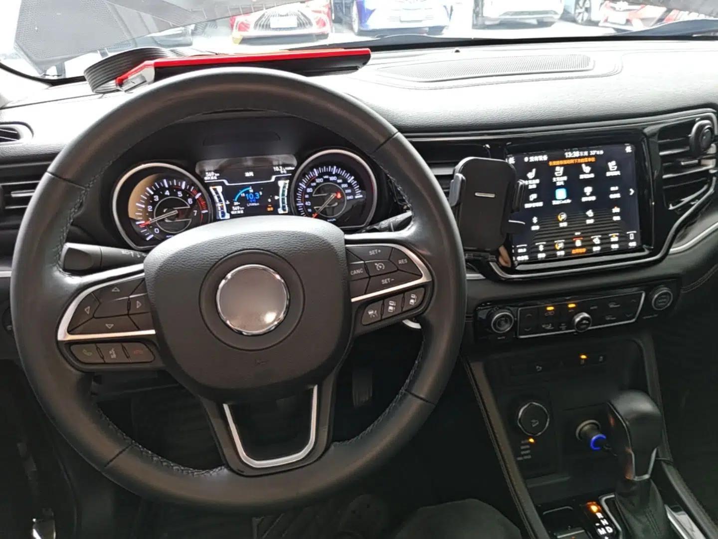 Jeep Grand Commander 2018 2.0T Four-Wheel Drive Smart Enjoyment Version China VI — миниатюра 12